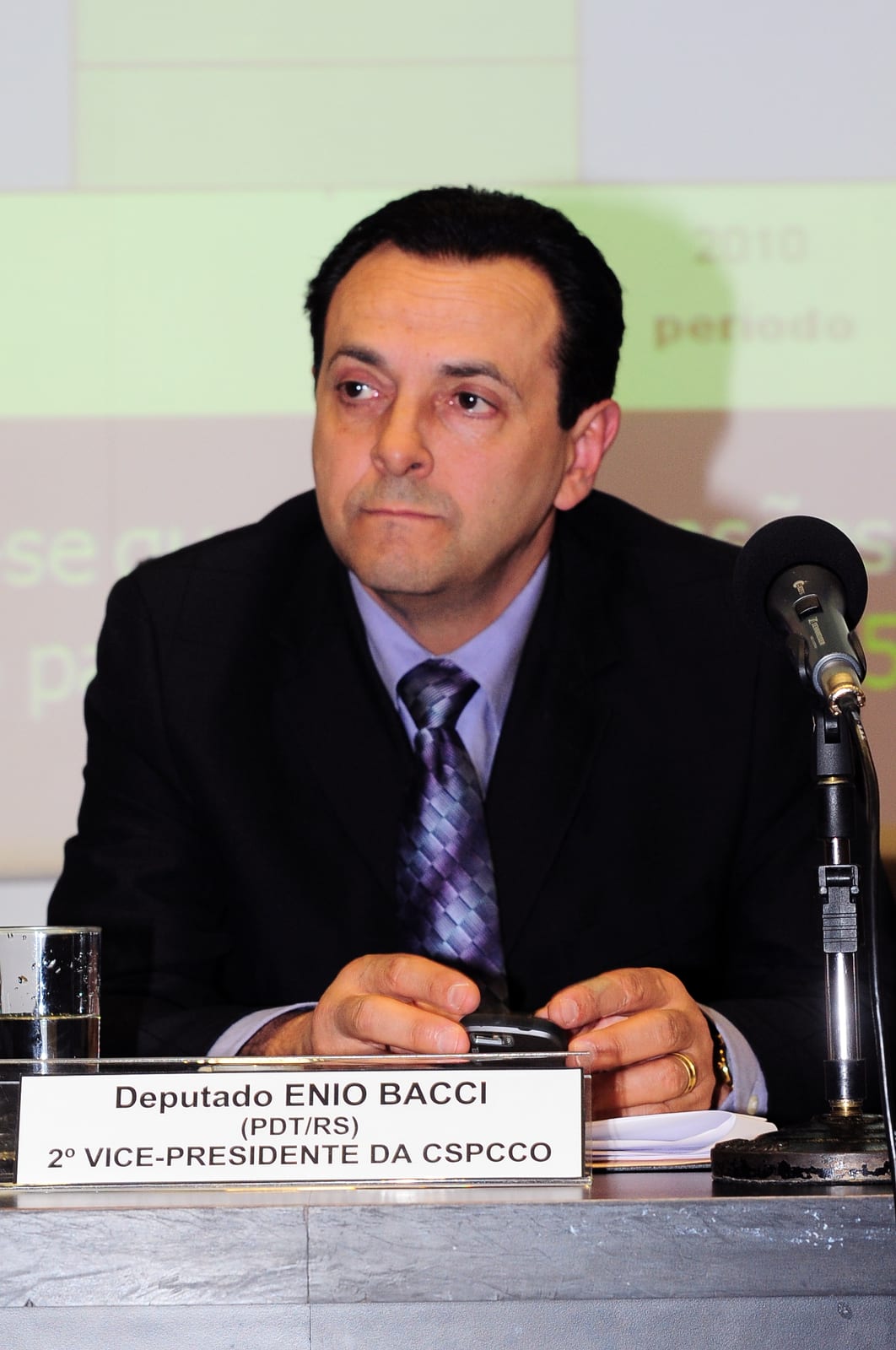 Ênio Bacci volta e disputa vaga de deputado federal pelo PDT