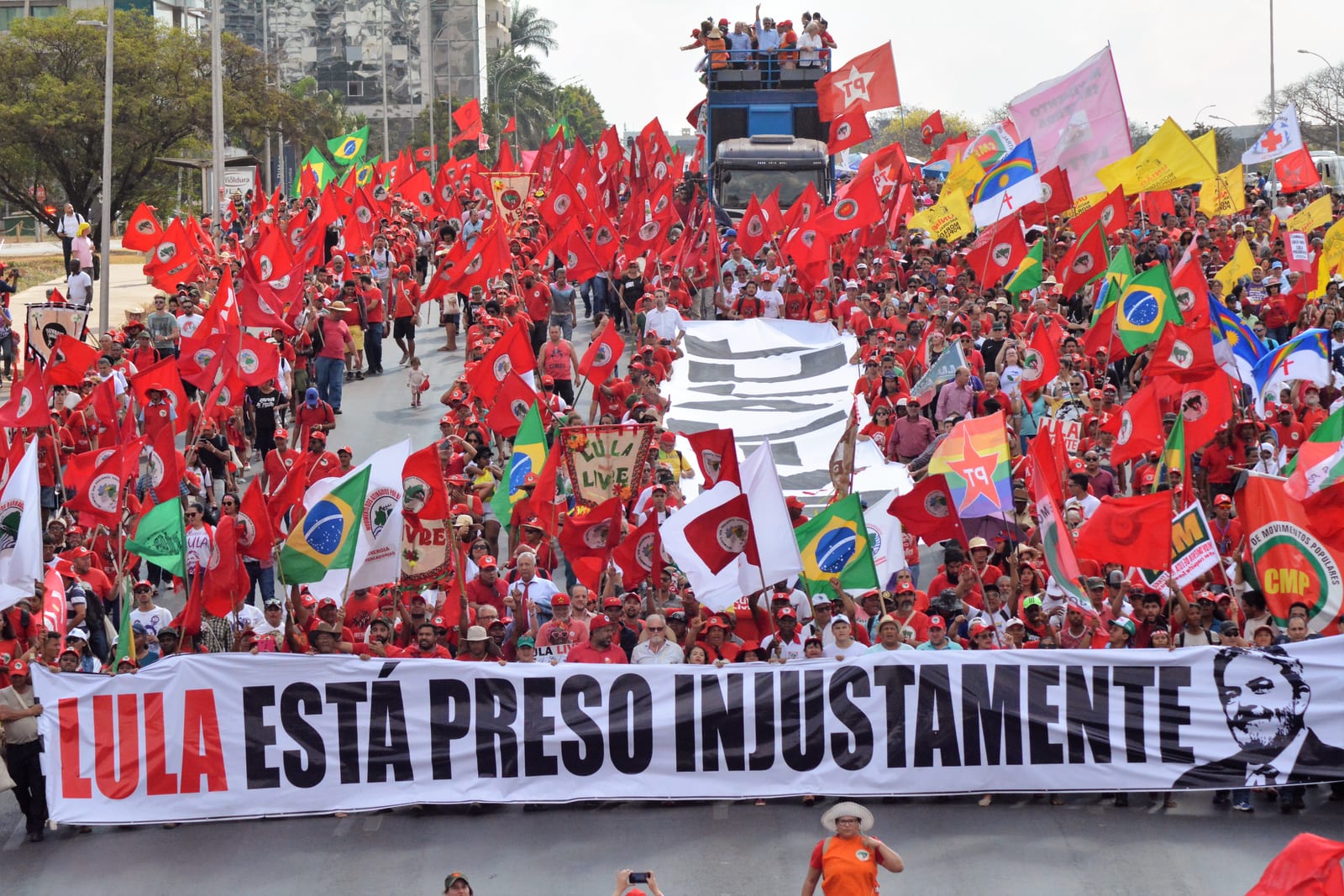 Trabalhadores iniciam vigília de três dias no Senado para pressionar pelo fim da escala 6×1