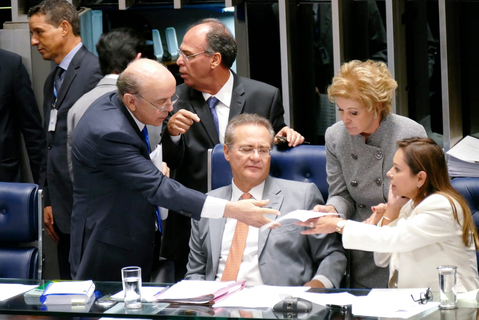 Renan, Caiado e Zema defendem corte fiscal e combate ao crime em evento em SP