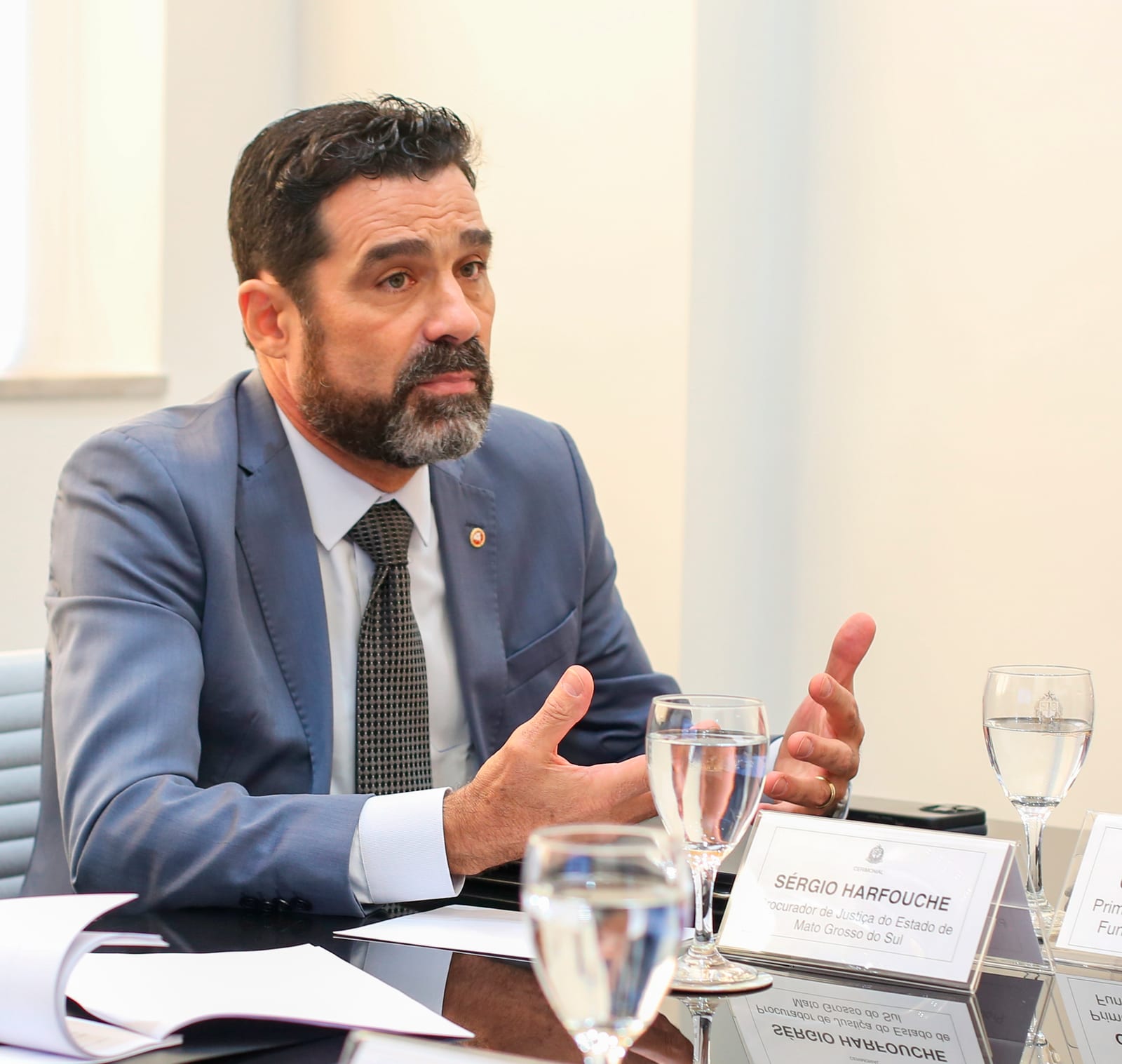 Secretário-executivo da Educação de SP, Vinícius Neiva, foi entrevistado por telefone