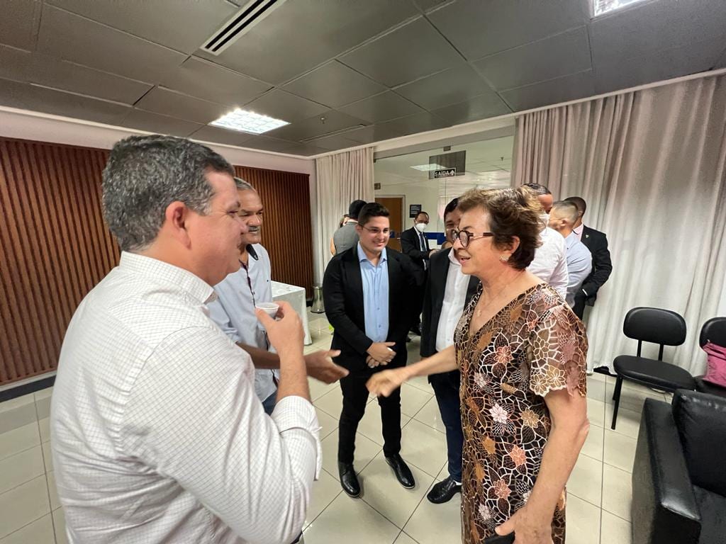 Governador Jerônimo Rodrigues participa de celebração em homenagem a Santa Teresa, em Ribeira do Pombal