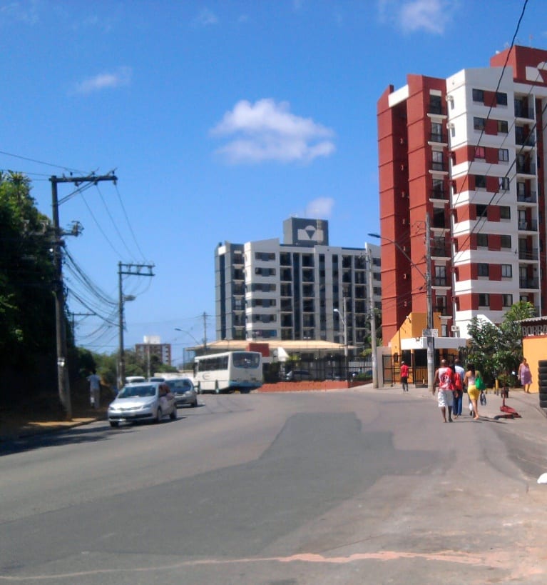 Prefeitura leva operação de zeladoria à Rua Silveira Martins, no Catete