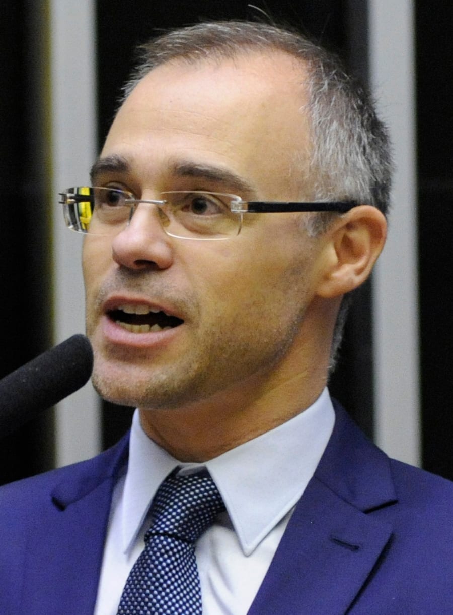 André Mendonça pede que decisões monocráticas sejam revistas pelo colegiado