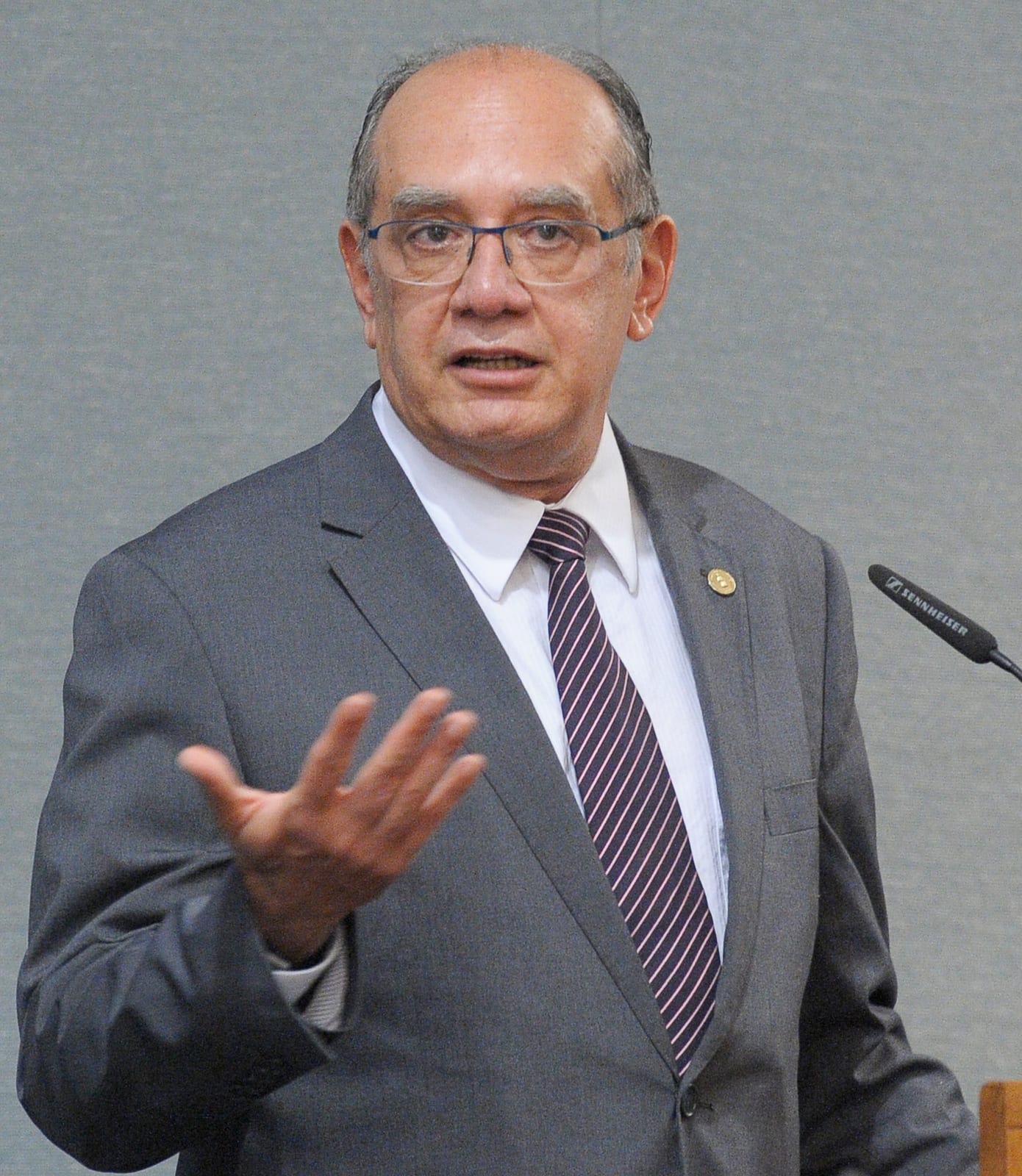 Gilmar Mendes e Hugo Motta apelam pela defesa das instituições antes da eleição