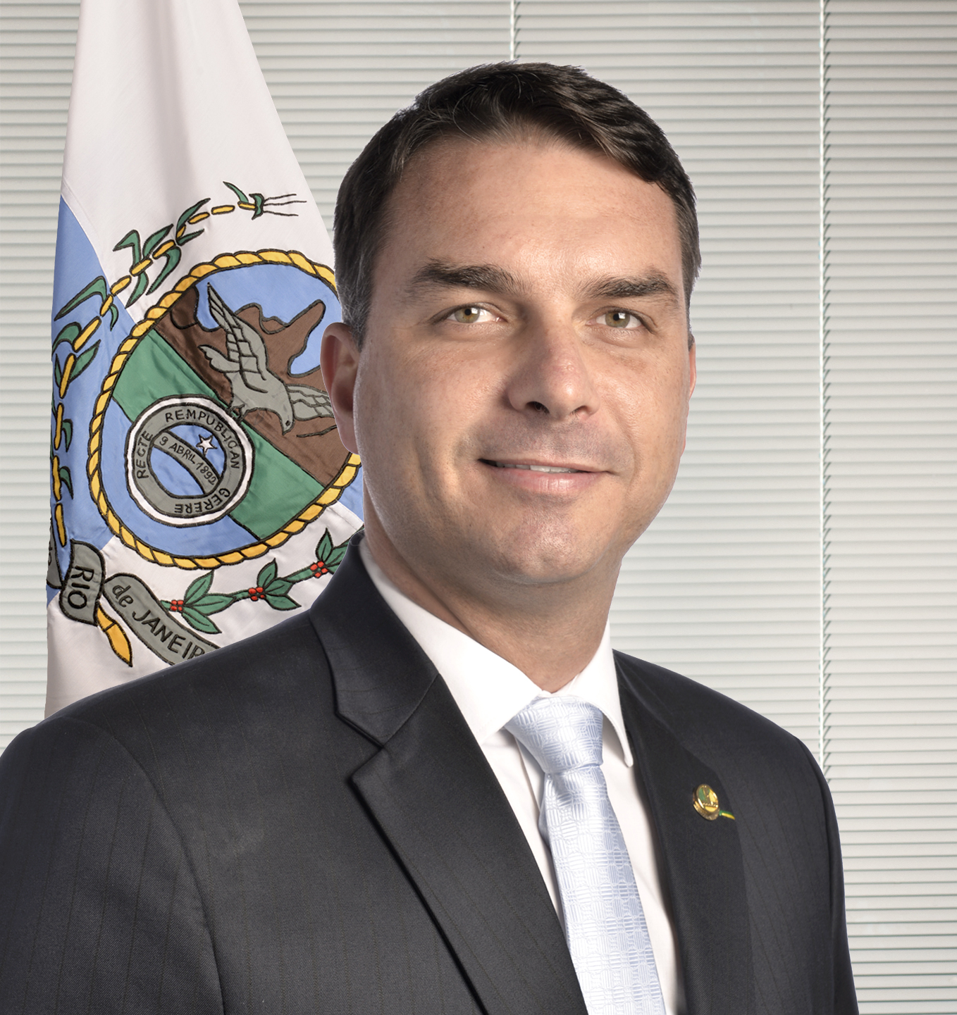 Republicanos é o primeiro a apoiar Flávio Bolsonaro na corrida presidencial