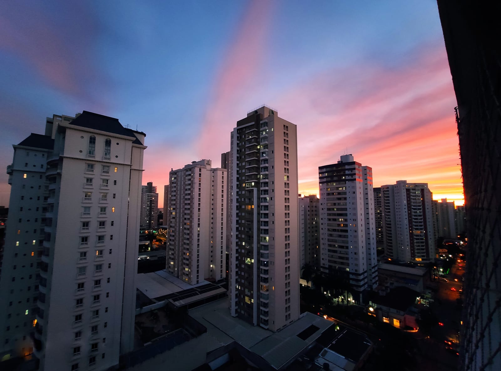 Goiânia abre primeira conversão à esquerda livre no Setor Bueno