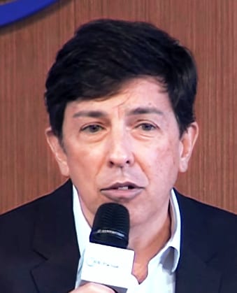 Presidenciáveis fazem eventos de rua em várias cidades neste domingo (27)