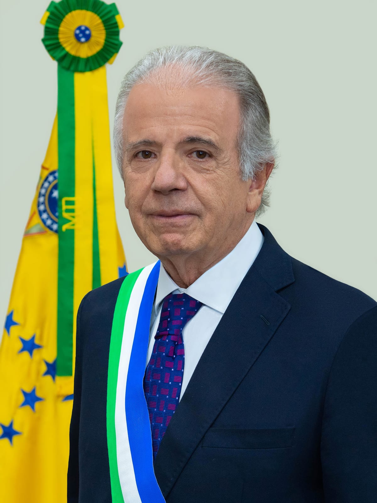 José Múcio diz que Brasil deve “abrir os portões”; fala causa polêmica