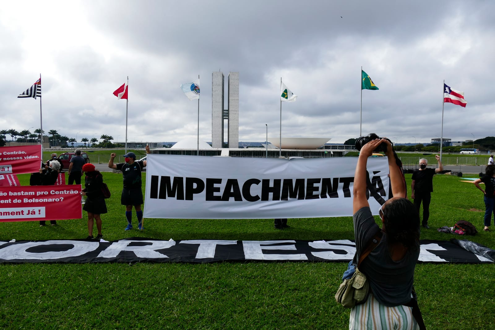 Centrão inicia negociações para apoiar candidatos no segundo turno das eleições