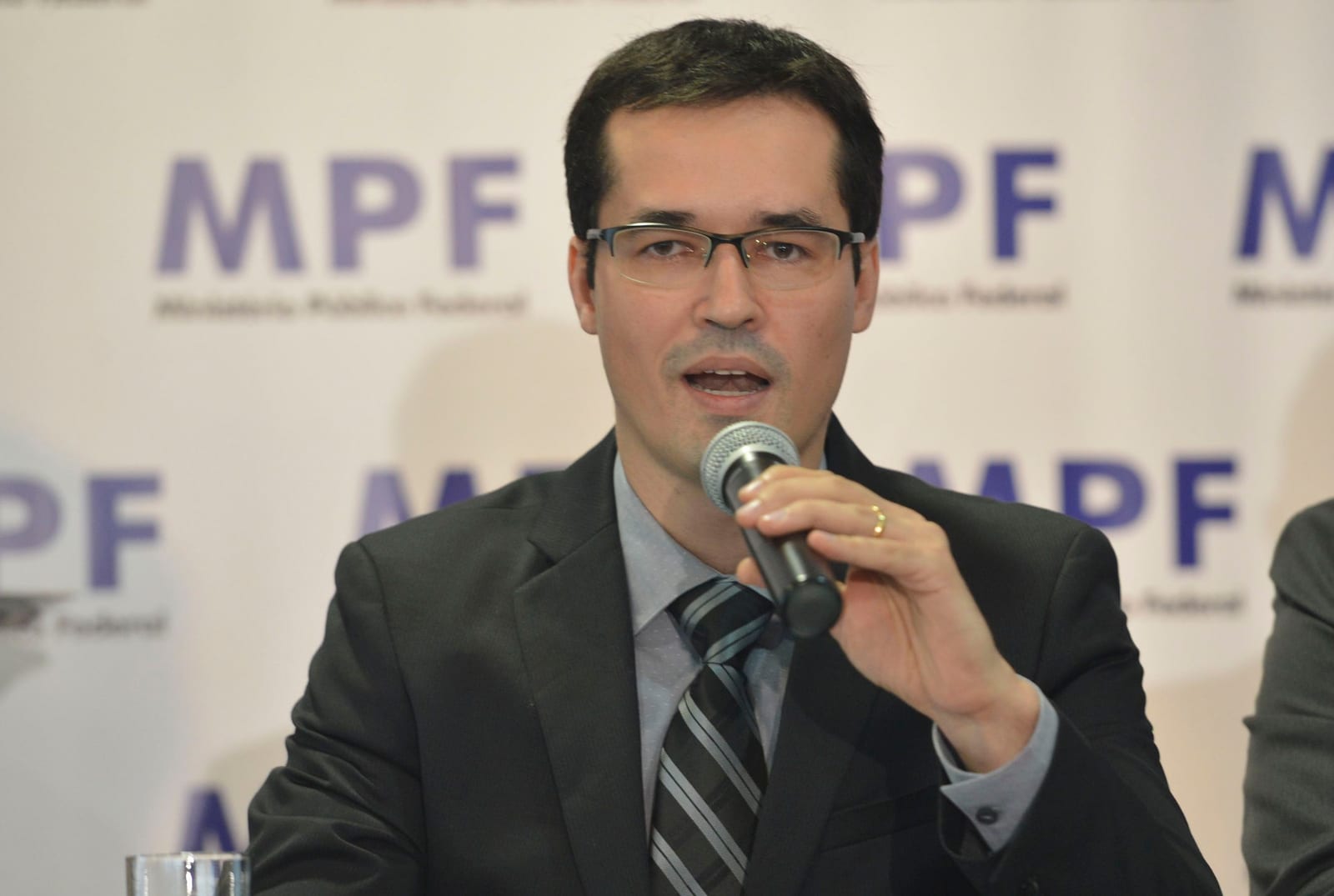 Moro critica liminar que suspendeu campanha de Dallagnol