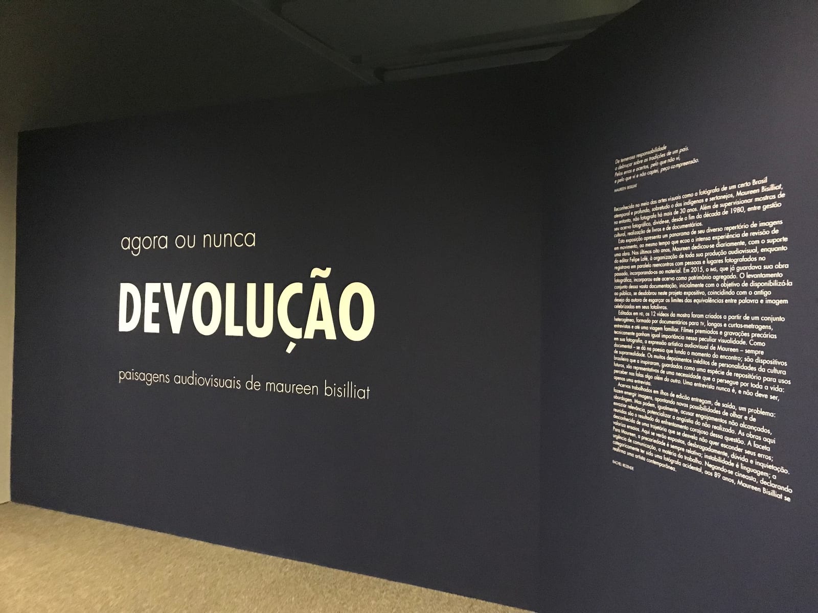 Exposição retrata ambulantes das praias do Rio até 30 de junho