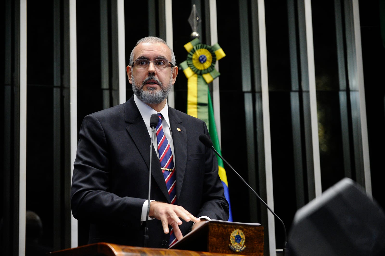 Plenário José Mariano Garcia Mota passa por reforma e recebe novas cadeiras e LED