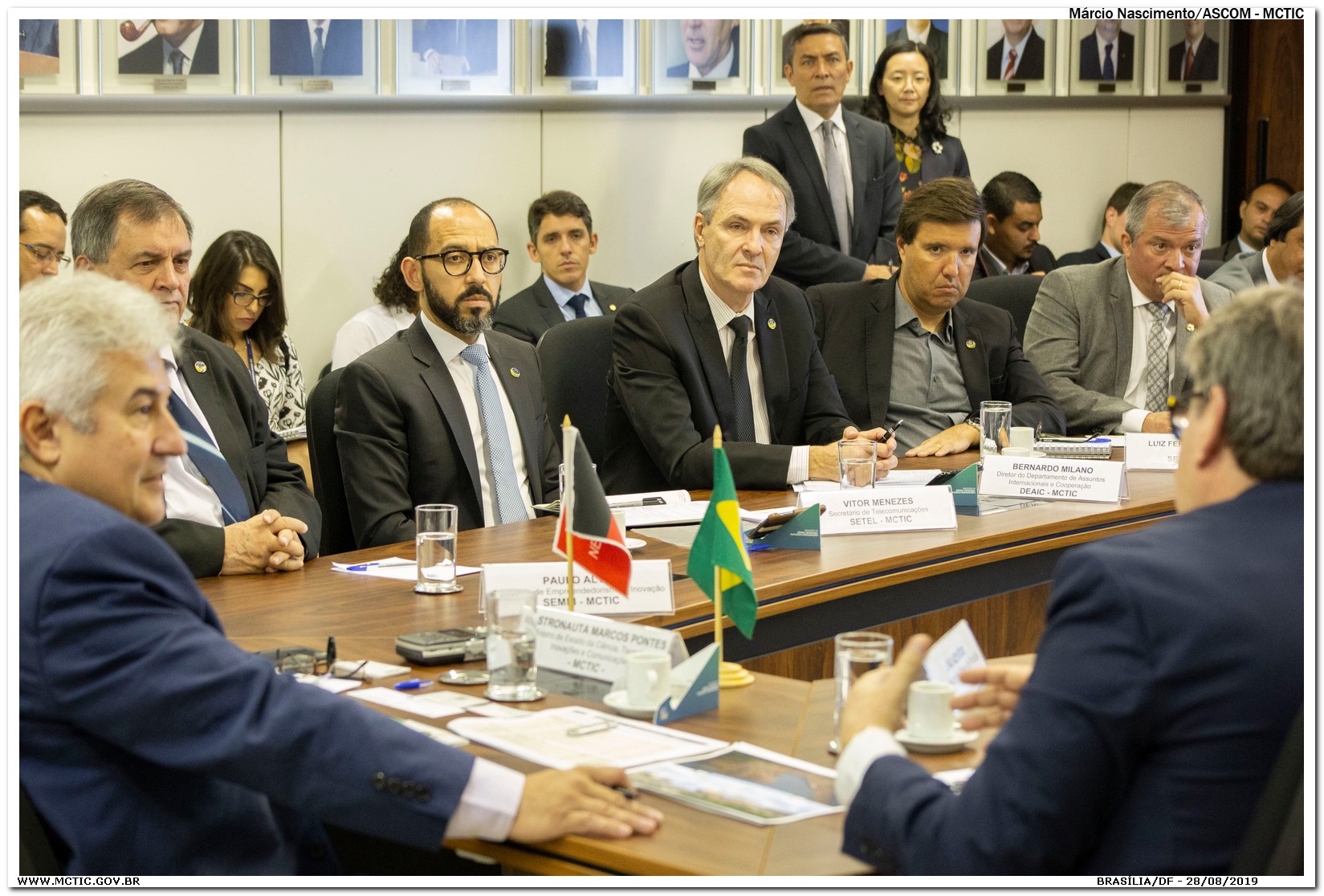 Efraim Filho é oficializado como candidato da direita na Paraíba