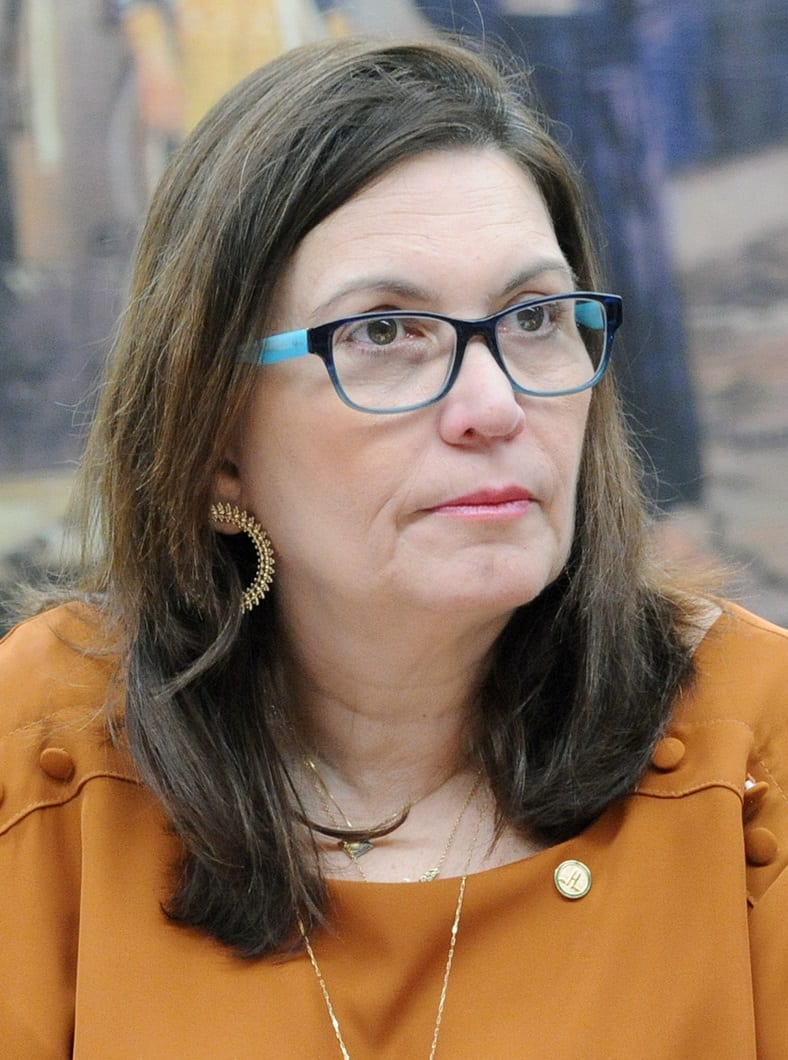 Celina e Grass lideram; Bia Kicis se destaca no DF a três dias das eleições
