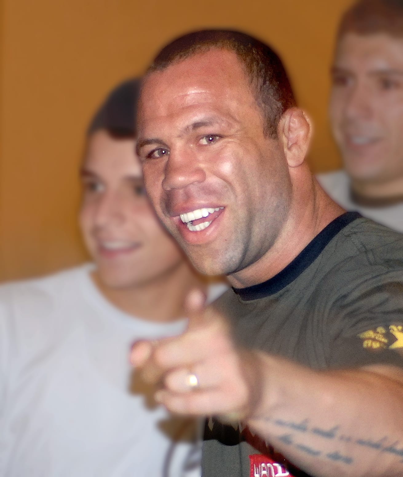 Wanderlei reuniu 1º e 2º escalões sem celulares para cobrar alinhamento