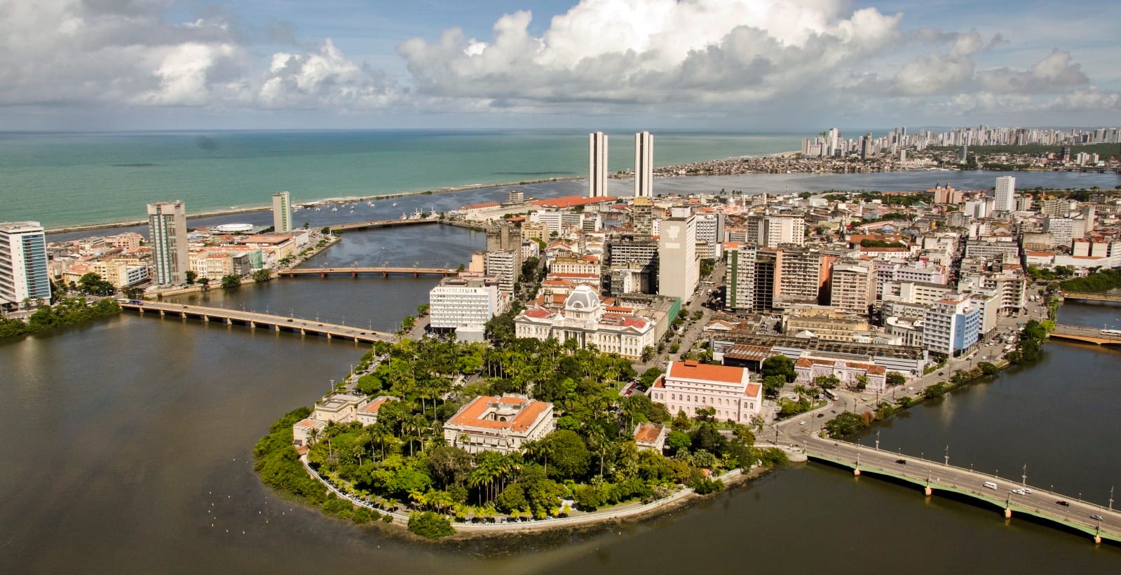 Pernambuco recebe 22.694 urnas para 2º turno; distribuição começa nesta quinta