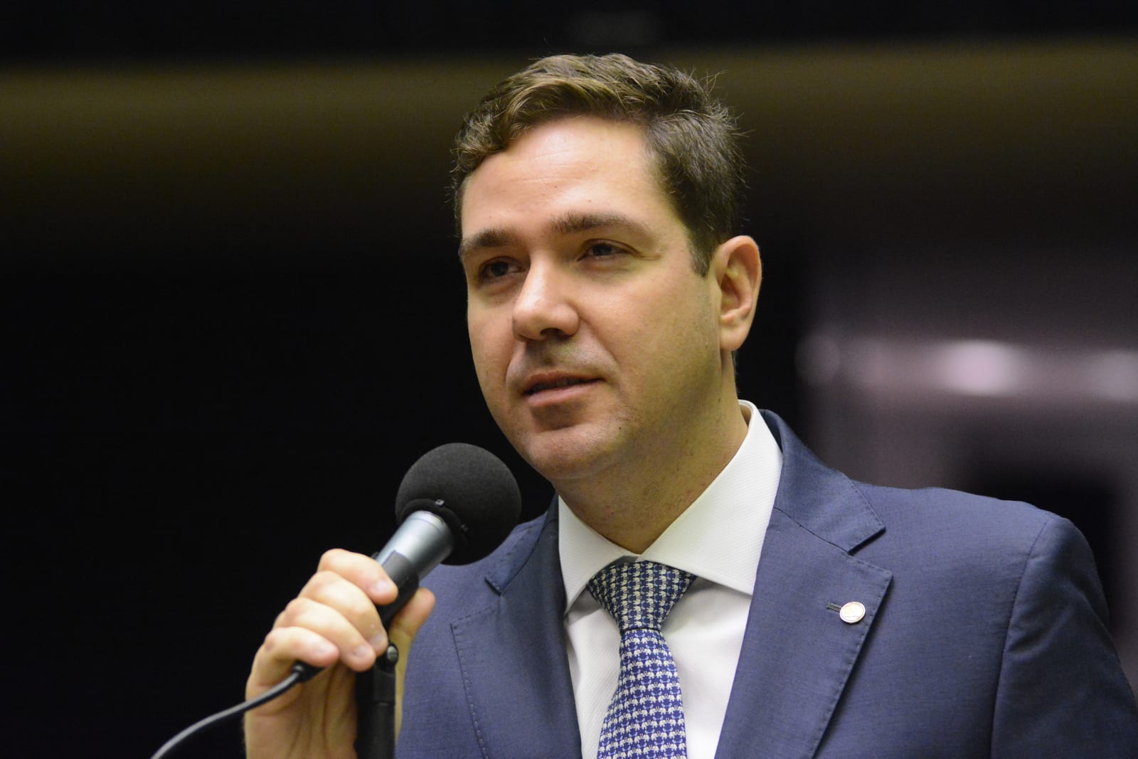 Eduardo Bismarck quer resgatar pilares do PL 21/2020 na lei de IA