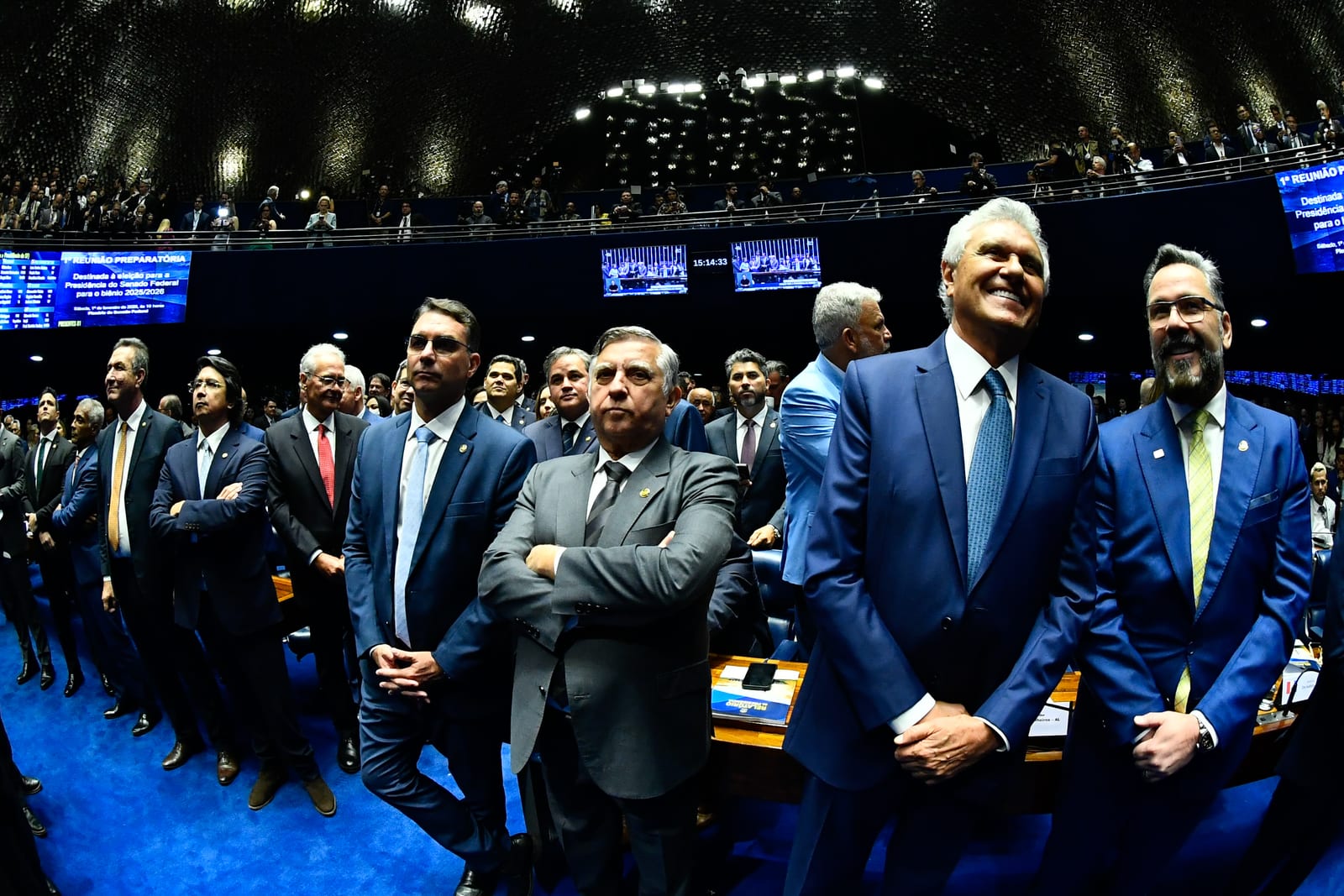 Caiado: “Flávio tem ‘Dark Horse’; Lula tem ‘dark lobby’