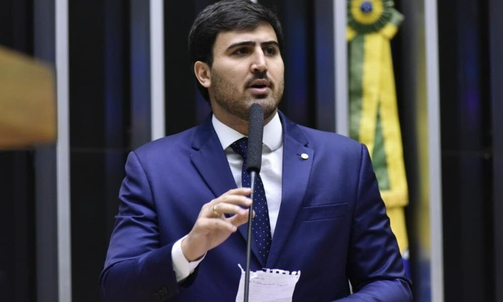 Cobrança por pagamentos da campanha de Emanuelzinho se intensifica