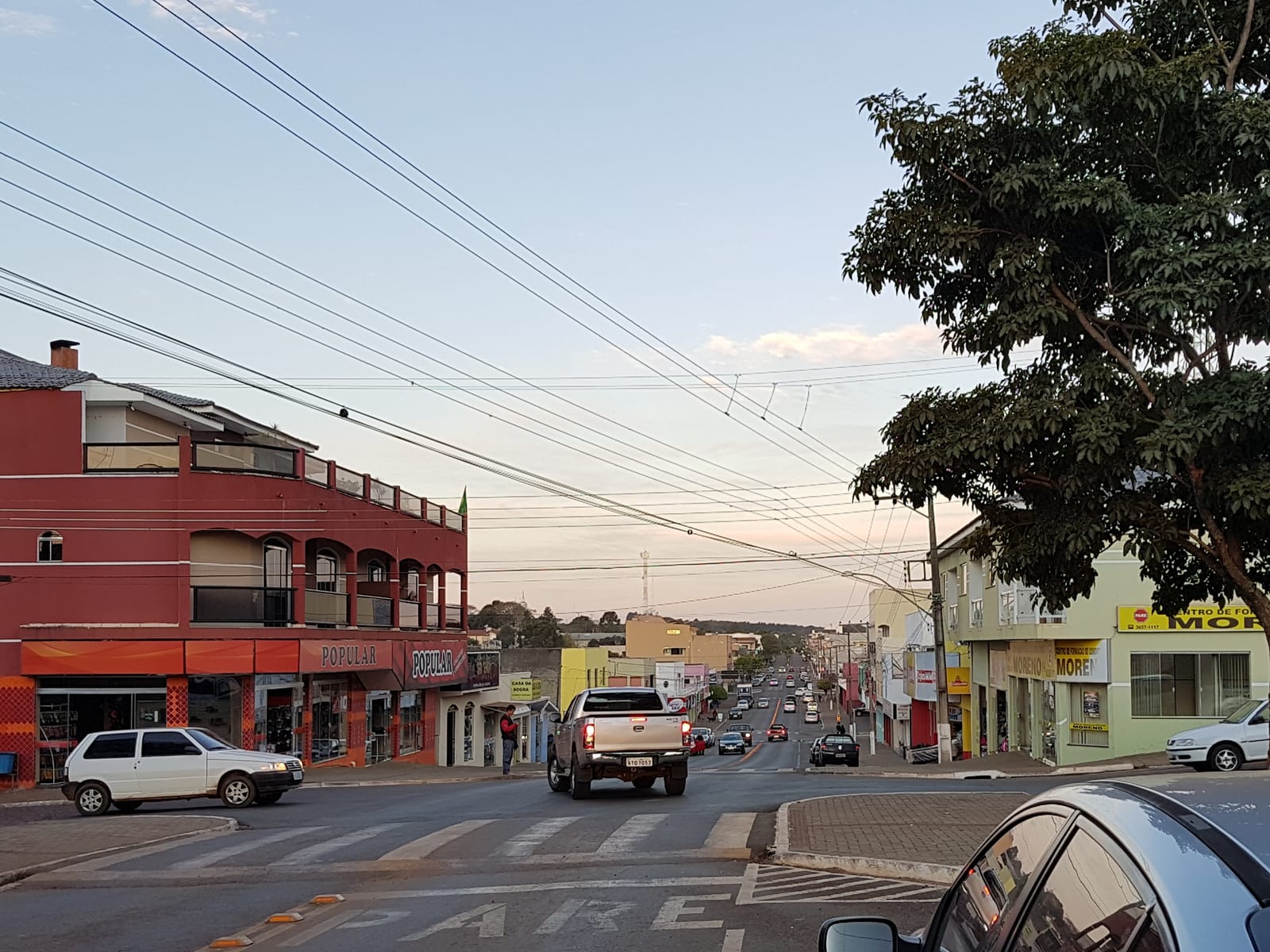 Prefeito Roberto entrega 12 CCUs a famílias de Palmital
