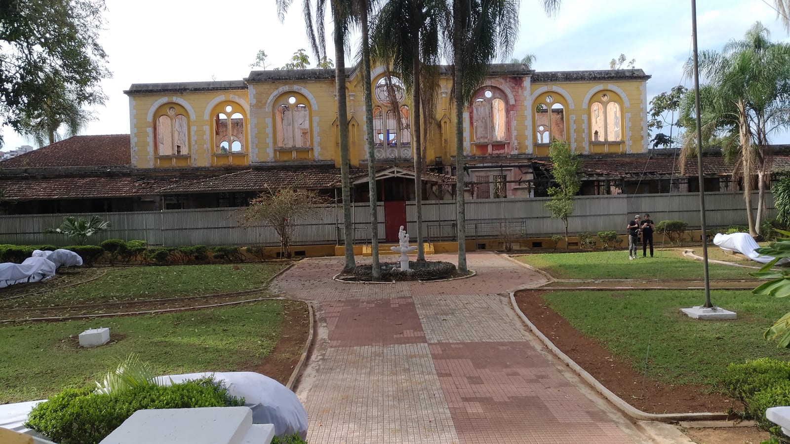 Ricardo Nunes vistoria obras do Complexo Hospitalar da Lapa
