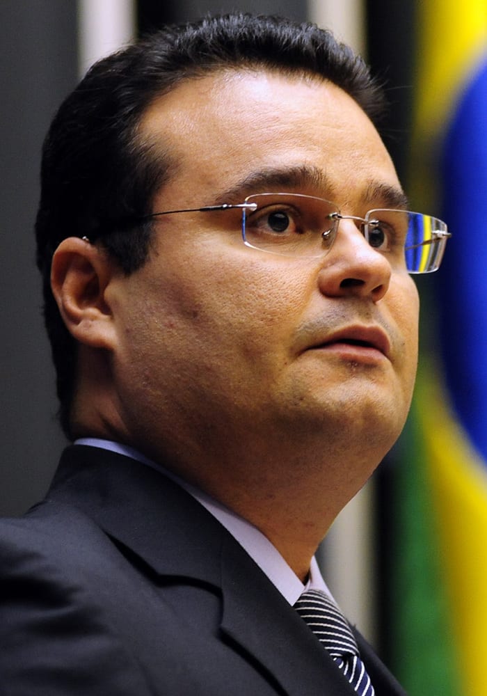 Riedel derrota Fábio Trad e é reeleito governador de MS no 1º turno com mais de 67% dos votos