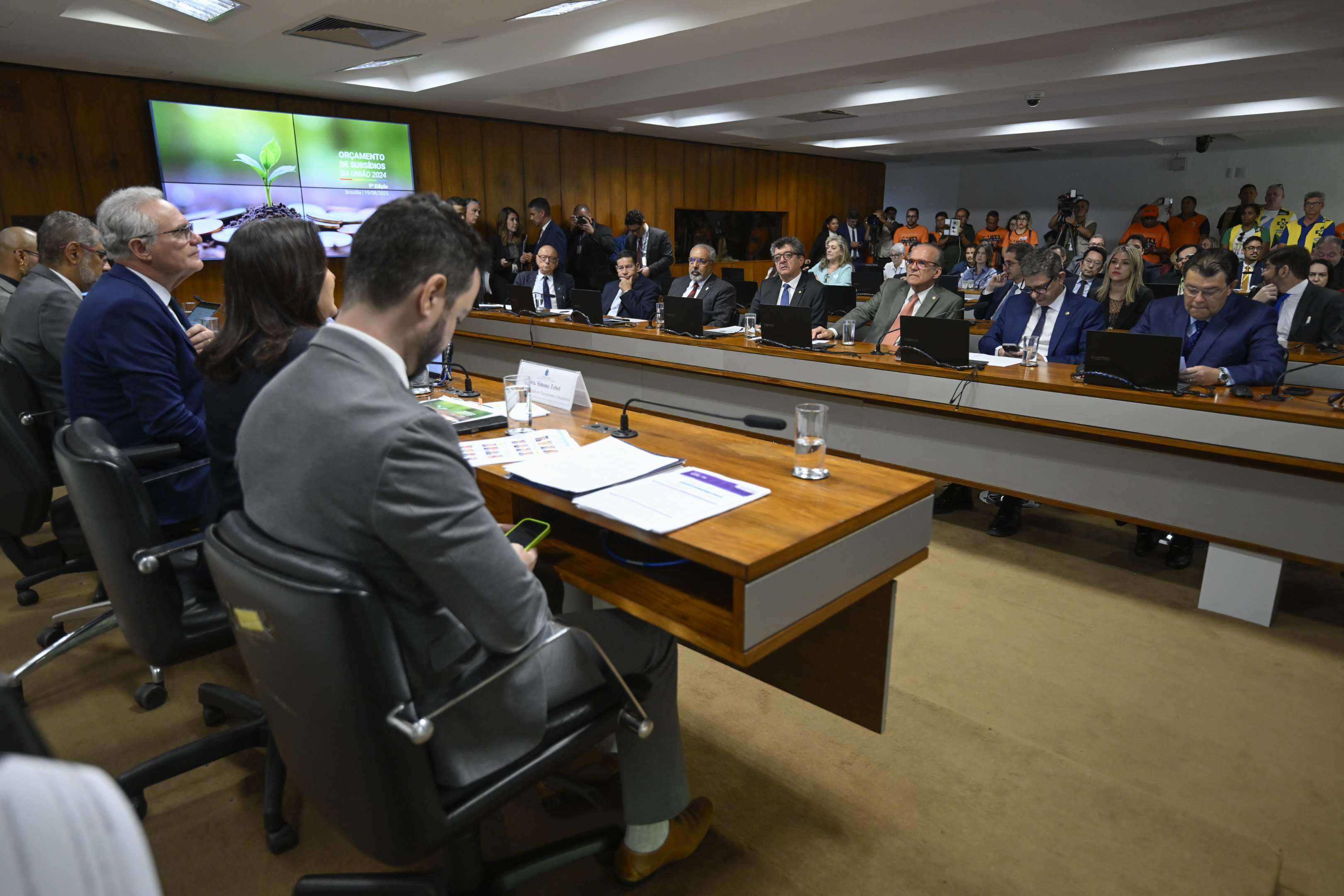 Gabriel Souza é o candidato oficial do MDB ao Governo do Estado