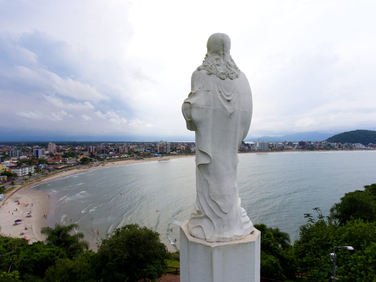 Guaratuba terá 4,7 km de praias alargadas e R$ 321,4 milhões em obras