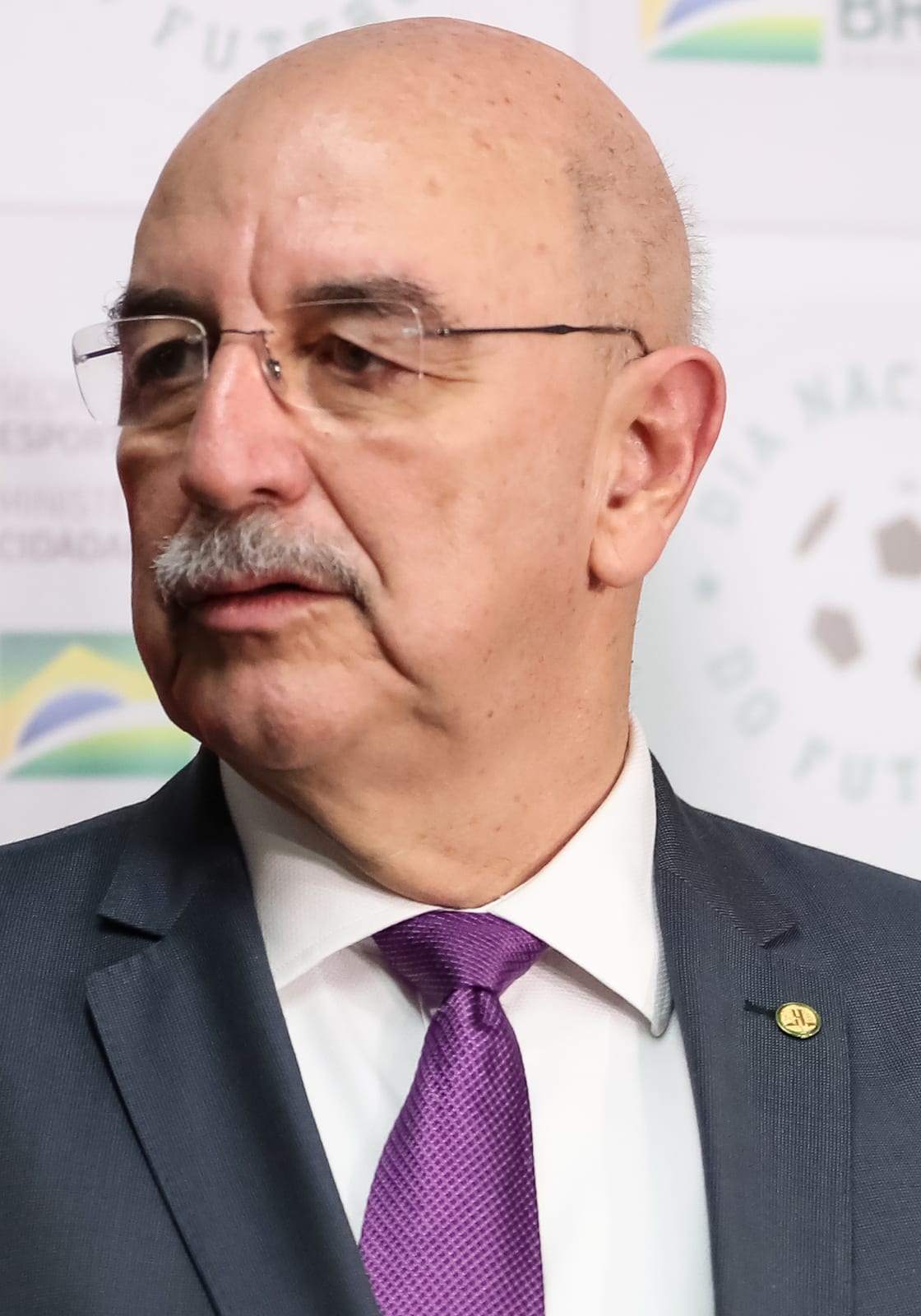 Osmar Terra diz: 'Jogo para vender vacina' sobre gestão da pandemia