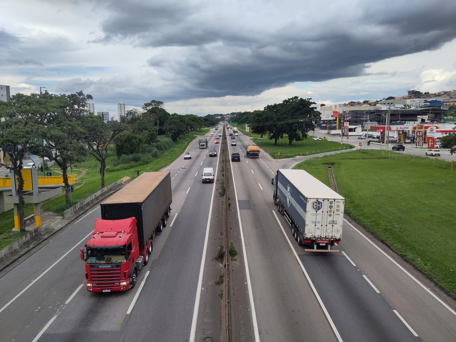 Via Dutra terá 3ª e 4ª faixas entre Pindamonhangaba e Aparecida; obras somam ~R$2 bilhões