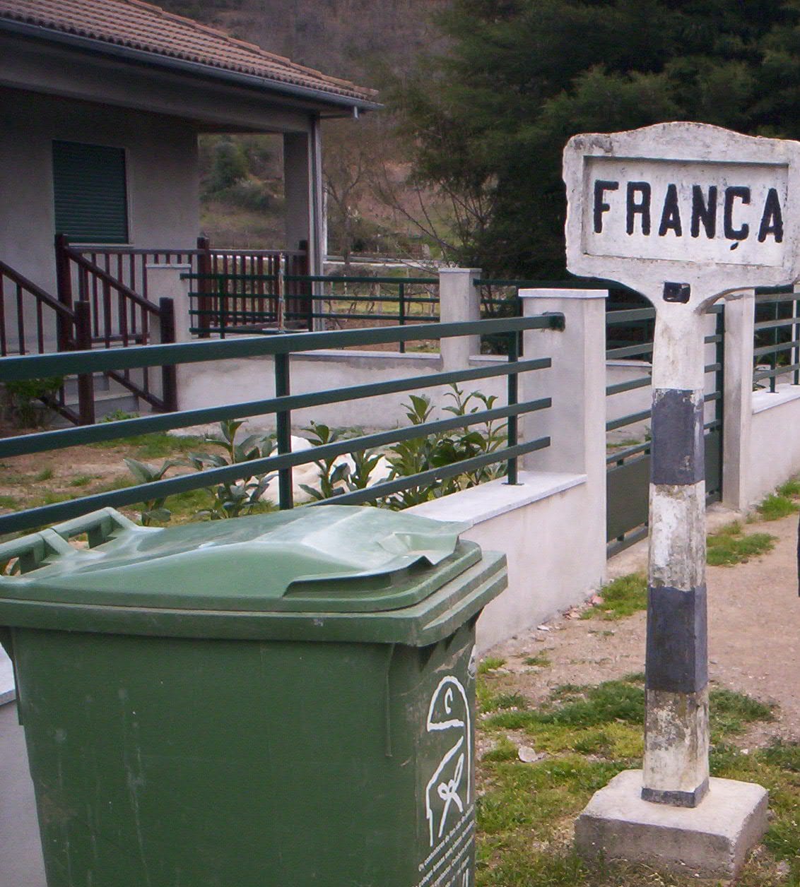França promulga lei que permite a morte assistida; norma precisa ser regulamentada