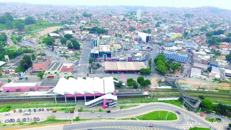 Câmara de Jandira aprova PL 23/26 para monitorar infrequência escolar