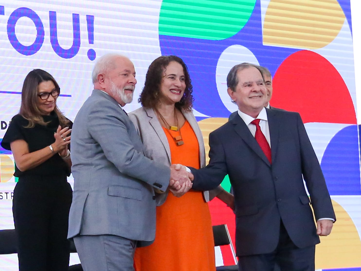 Kitão recebe Mérito Científico por defesa da cannabis medicinal
