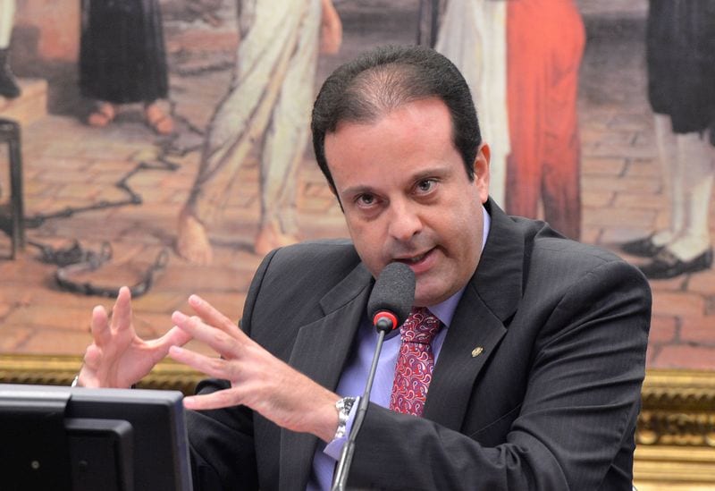 André Moura lidera pesquisa espontânea para o Senado em Sergipe