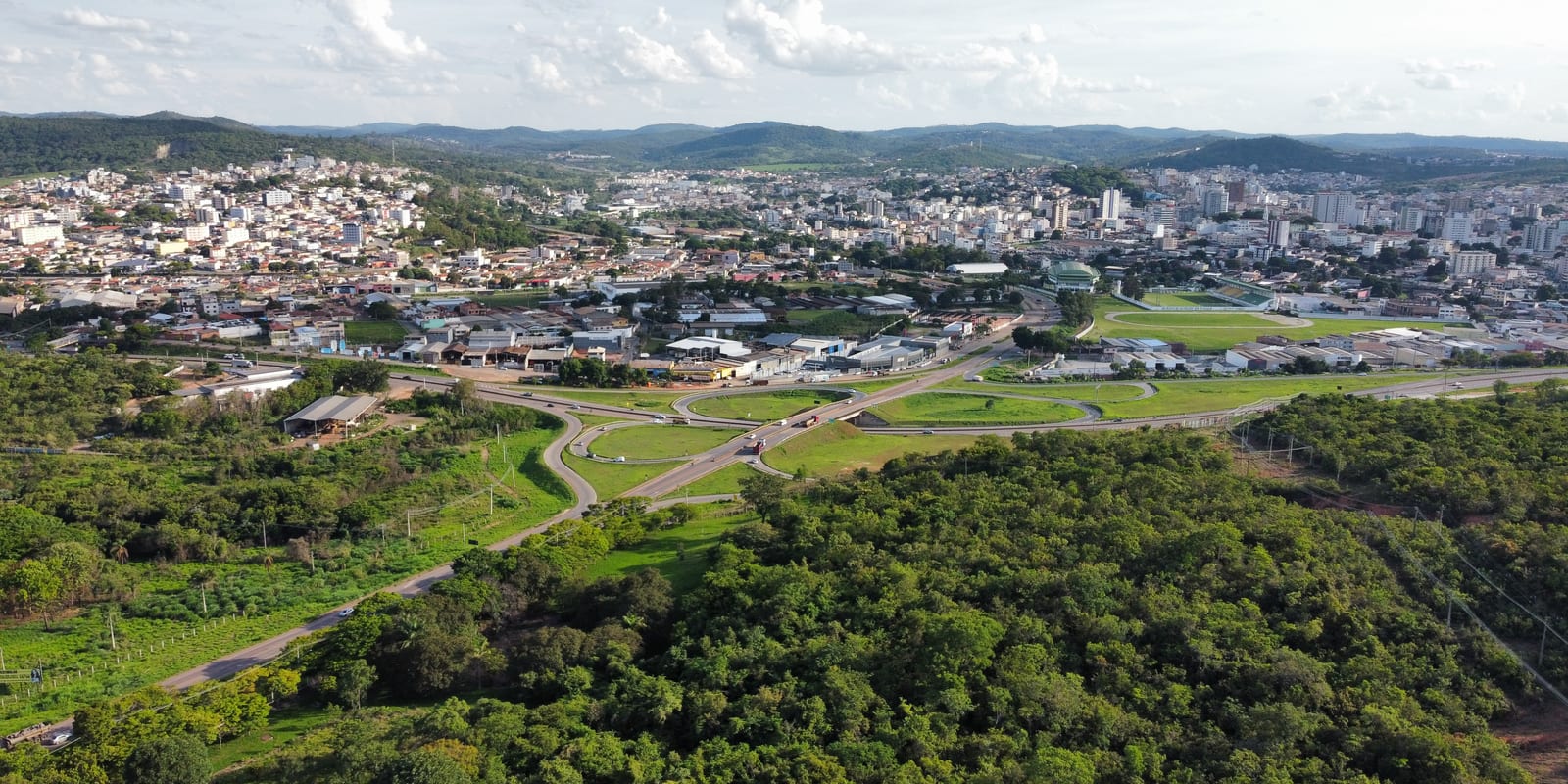 Itaúna teve abstenção de 20,7% no primeiro turno de 2026