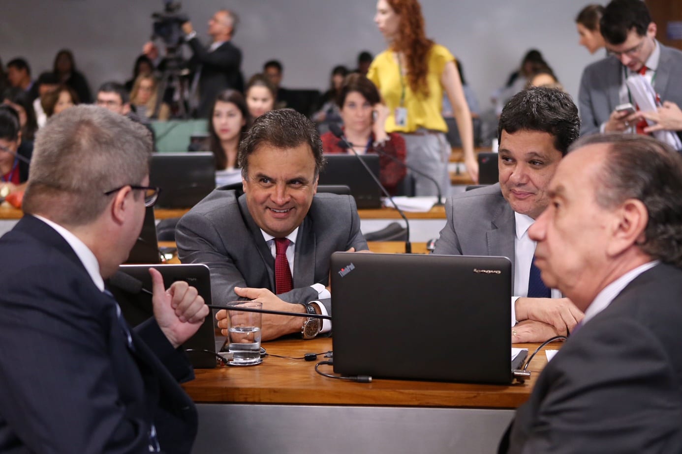 Senado aprova na CCJ PEC que acaba com a escala 6×1; jornada vai a 40 horas