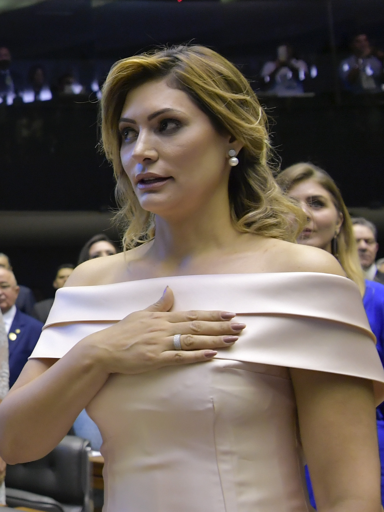 Flávio Bolsonaro apoia Michelle na corrida pelo Senado