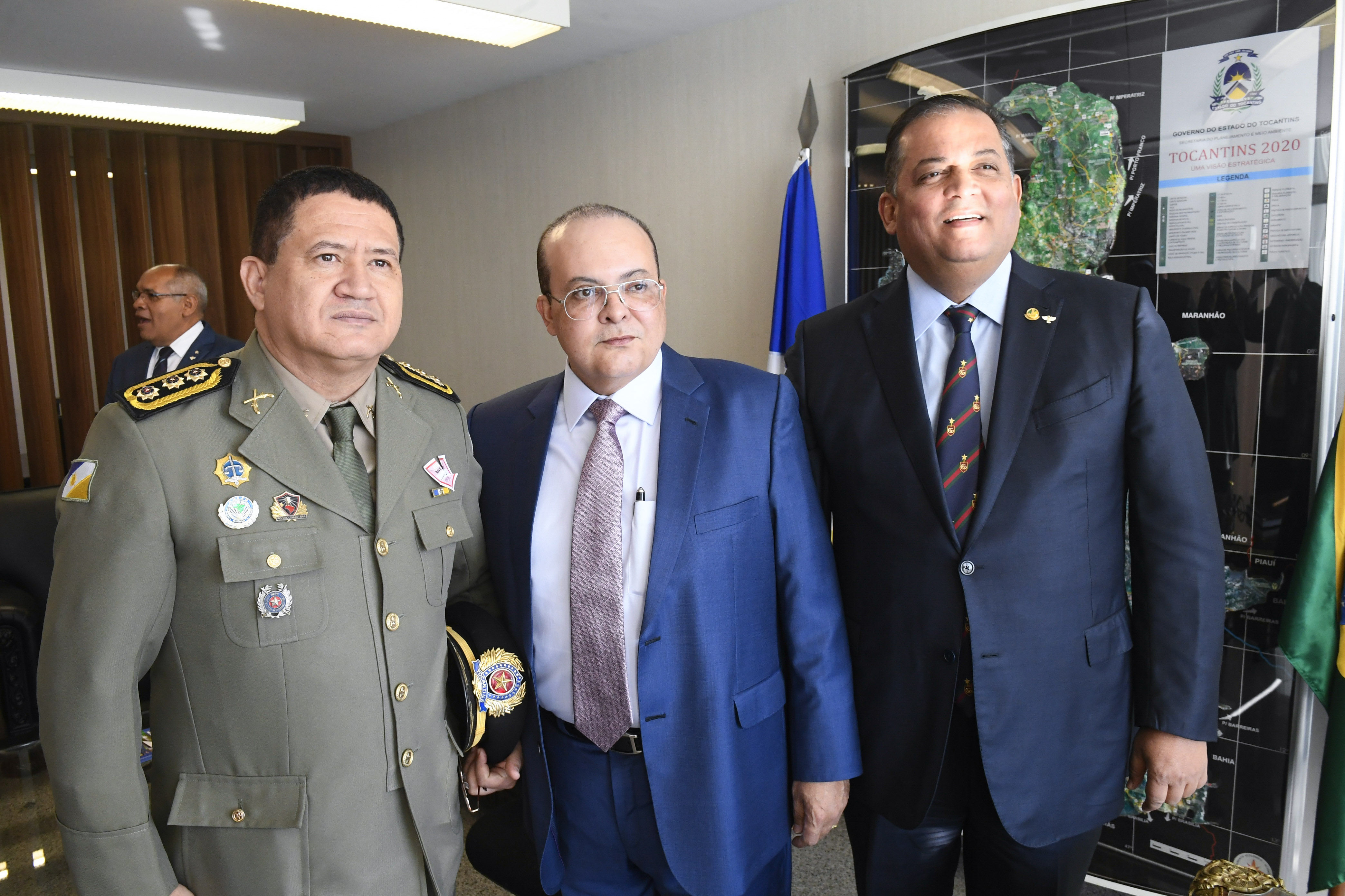 Dorinha lidera para o Governo do Tocantins, Eduardo Gomes vai bem no Senado
