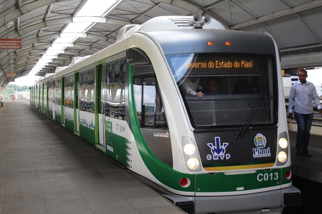 TCU aponta irregularidades graves em 15 de 24 obras do Fiscobras 2026