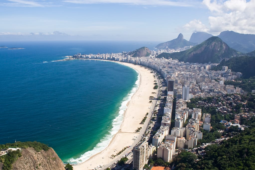 Copacabana terá ato com Caetano, Chico César e João Bosco neste domingo