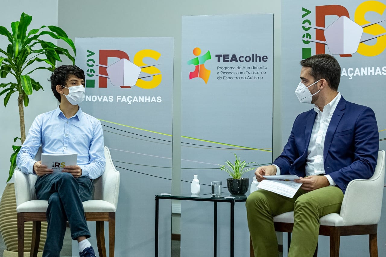 POLÍTICA: Eduardo Leite recebe Luciano Zucco e inicia a transição de governo