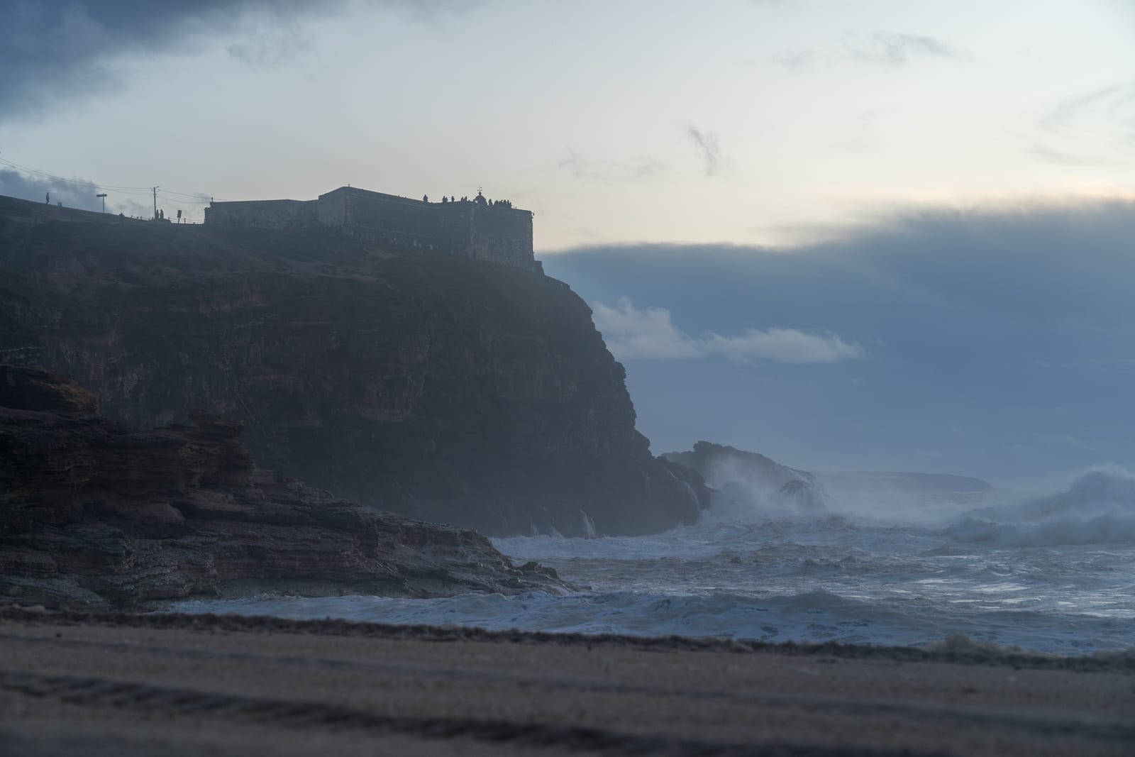 Prefeita de Praia Norte é afastada até 8 de novembro de 2026