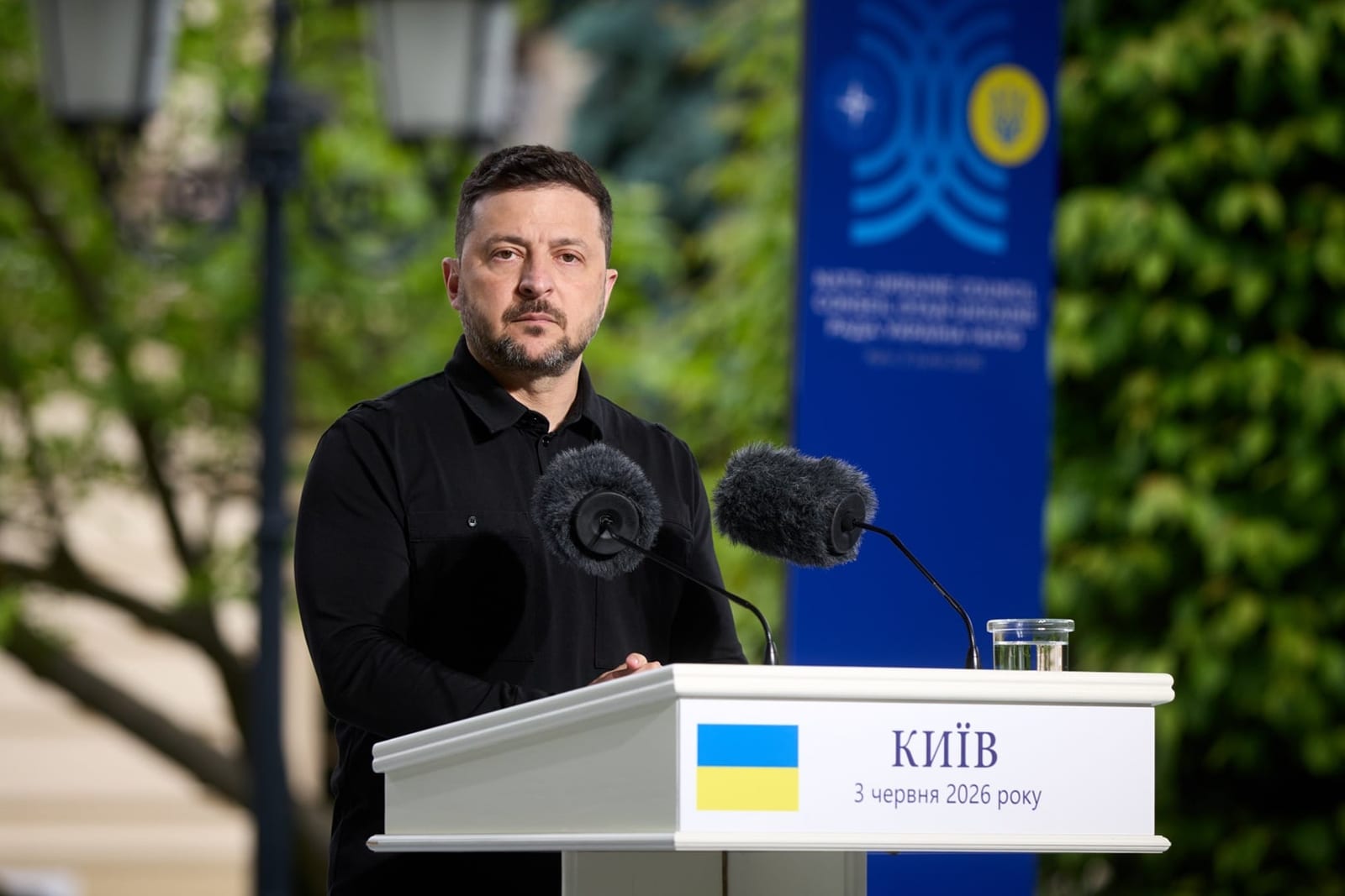 Zelensky critica acordo de Trump para compra de diesel russo