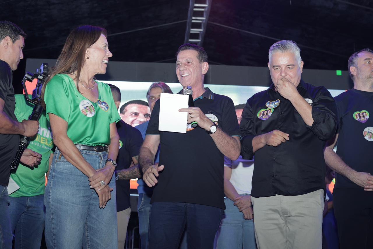 Daniel, Gracinha e Bruno Peixoto reforçam apoio à reeleição de Vanderlan