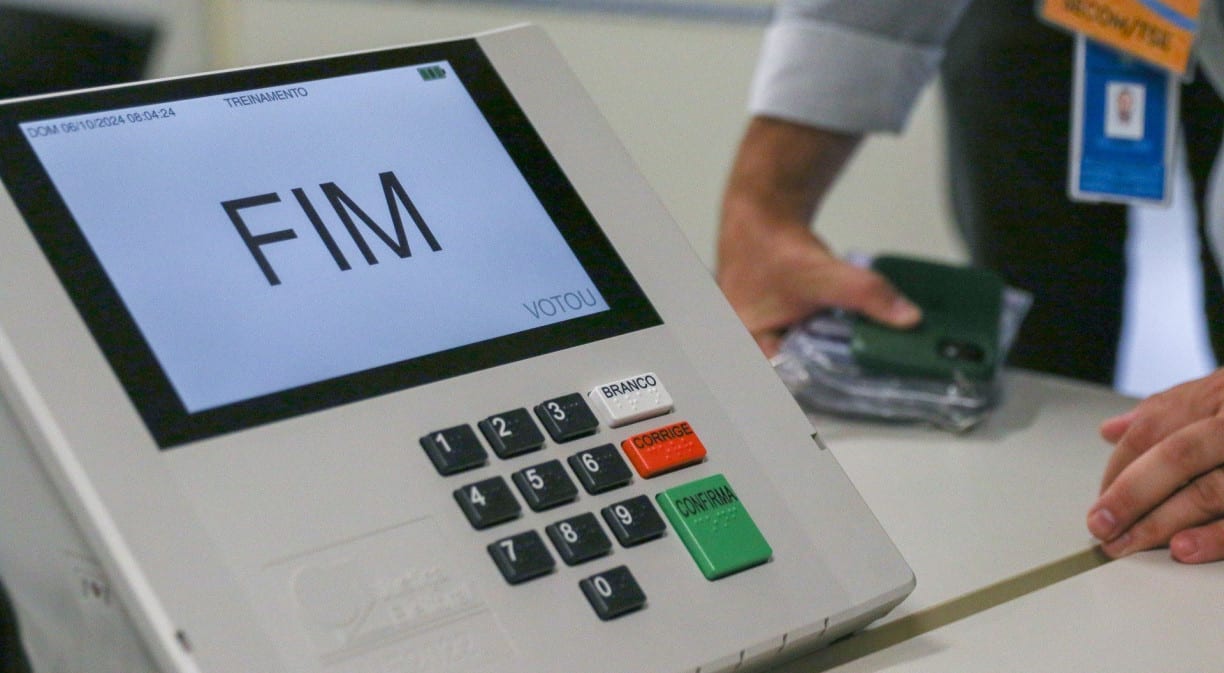 Segundo turno começa no exterior; brasileiros na Nova Zelândia são os primeiros a votar