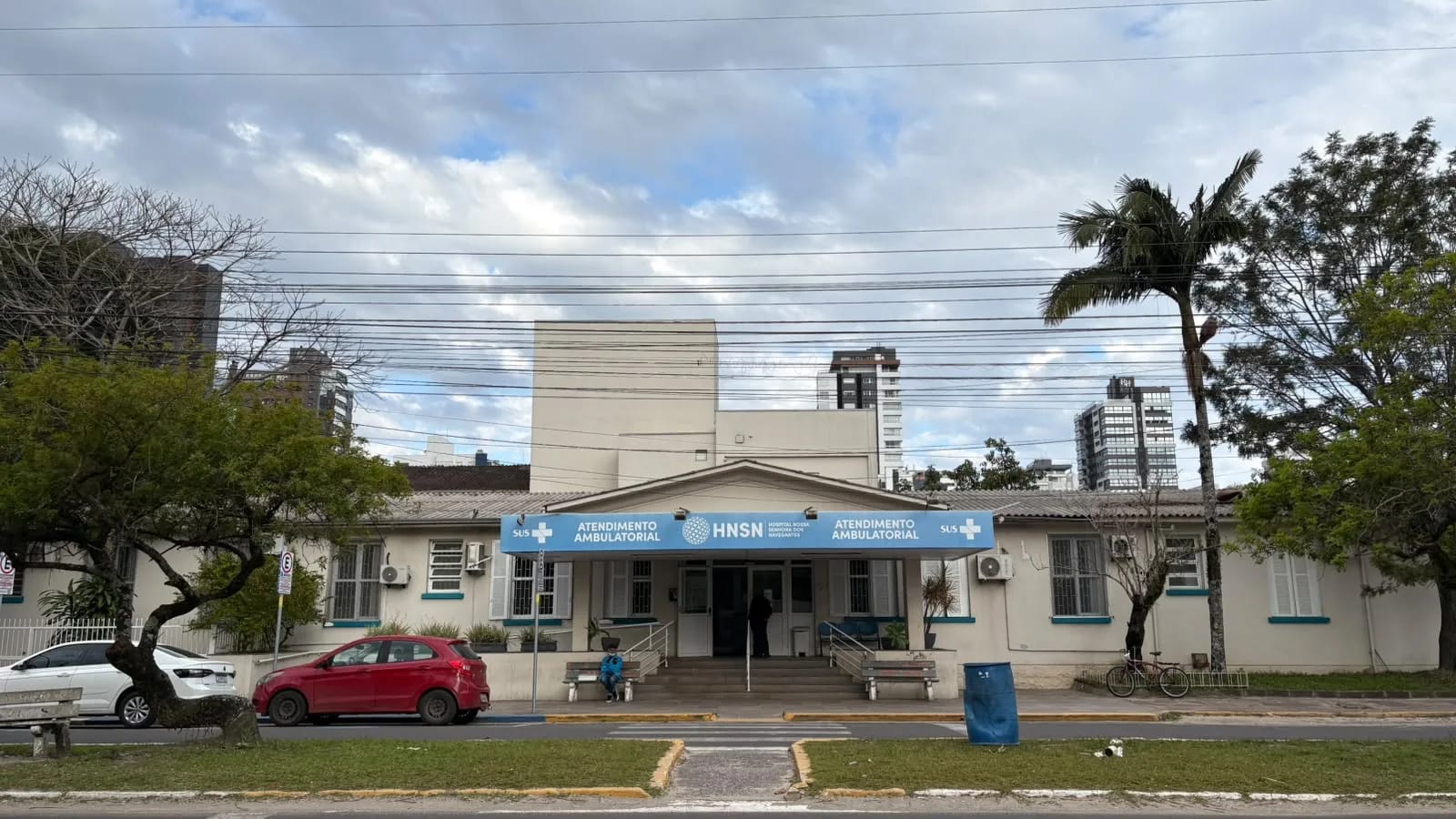 Funcionários do Hospital Nossa Senhora dos Navegantes recebem salários de forma parcial