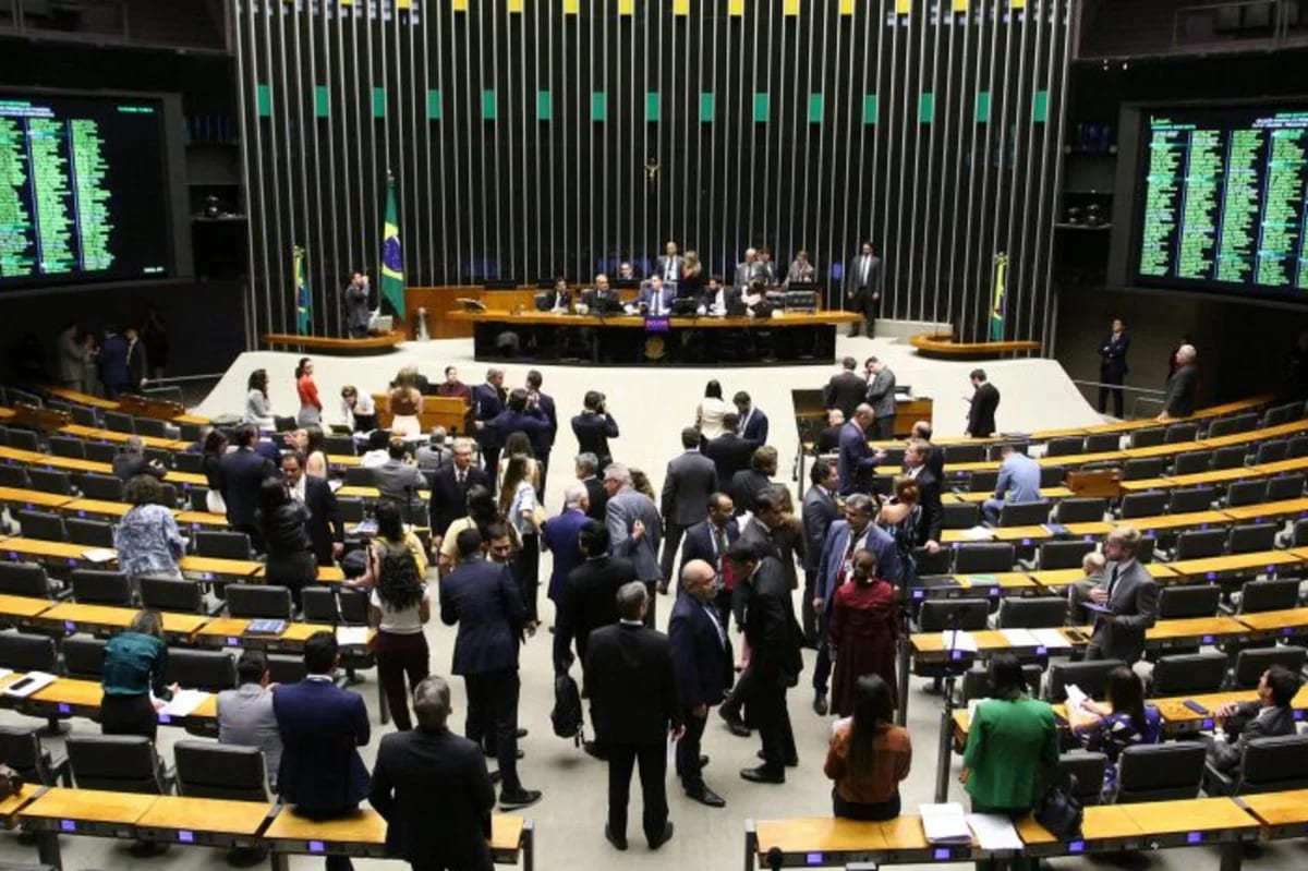 Câmara aprova projeto de lei que amplia teto do MEI e perdoa dívidas do setor