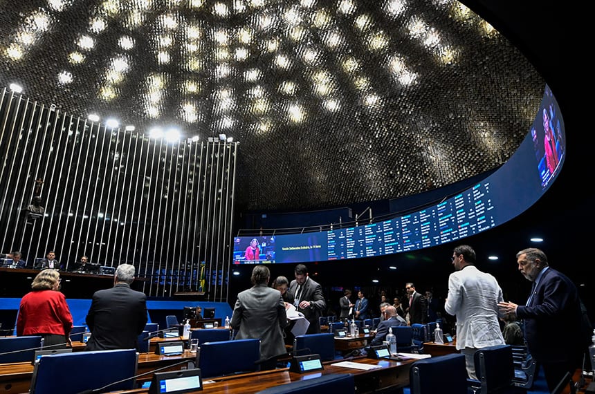 Senado aprova inclusão do autocuidado no SUS e cria dia nacional