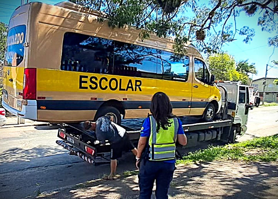 Projeto na Câmara de Porto Alegre quer proibir anúncio de transporte escolar clandestino na internet