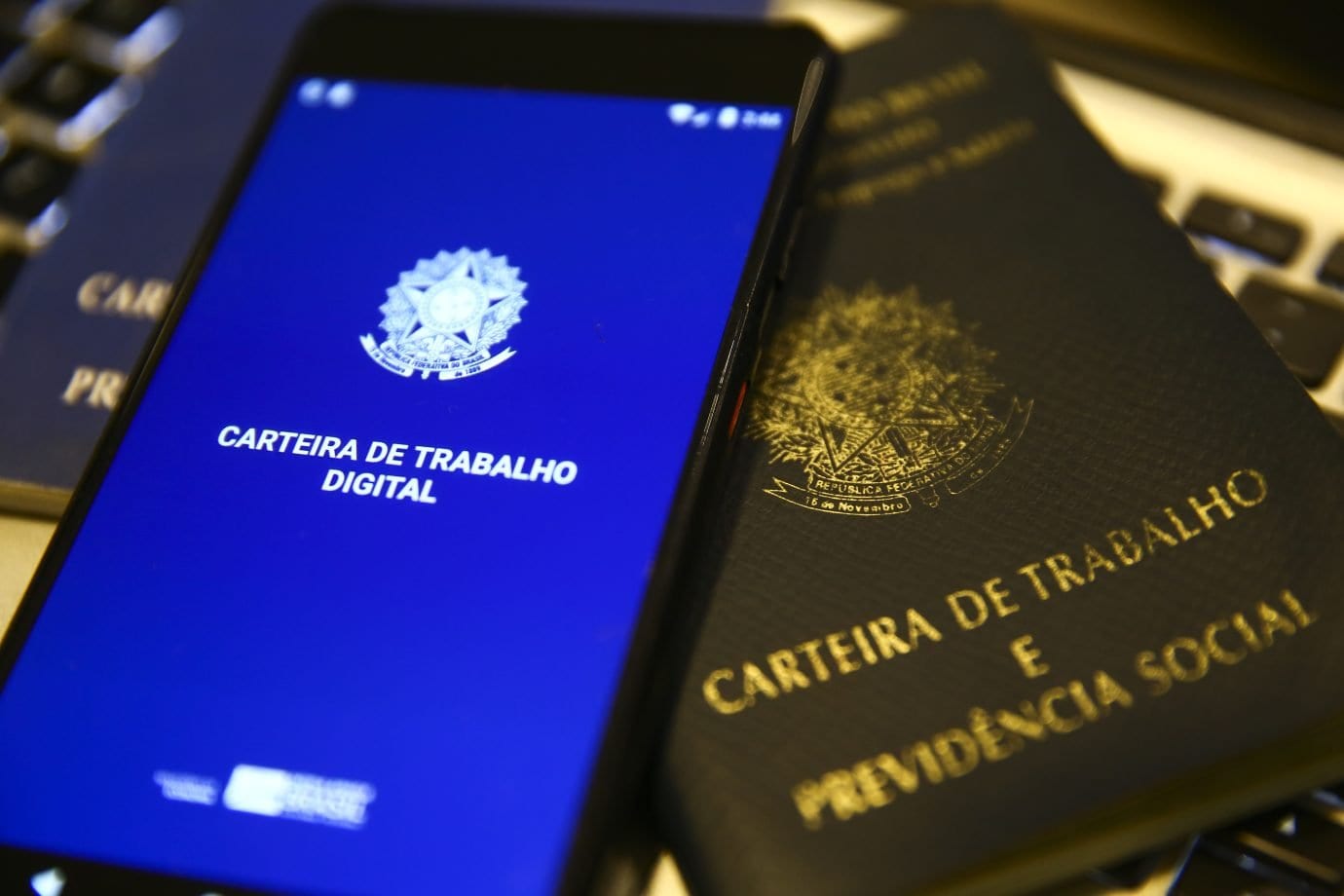 Escala 5x2 terá folga aos sábados e domingos? Entenda o que diz a proposta